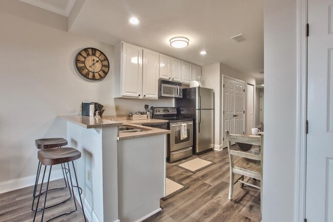 Photo - 215 W College Ave