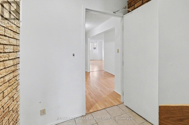 Photo - 112 Barrette St Unit 1