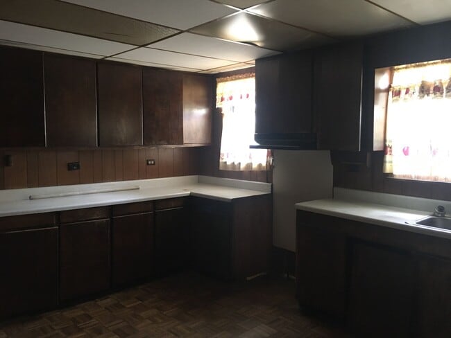 Photo - 309 16th St SW