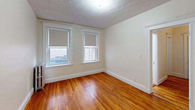 Building Photo - 25 Walbridge St Unit 1 Rental