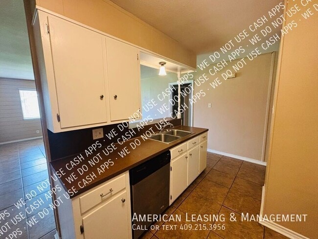 Photo - 4417 Willowglen St