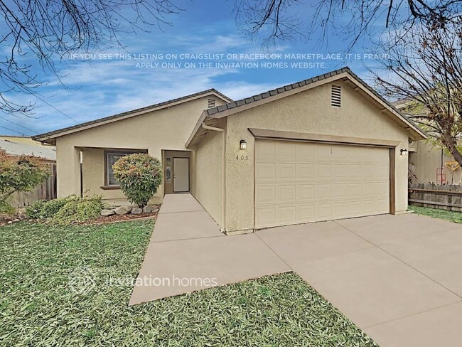 Photo - 405 3rd St House