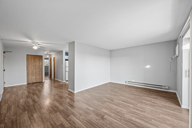 Photo - 1324 Geneva Dr Unit 3B