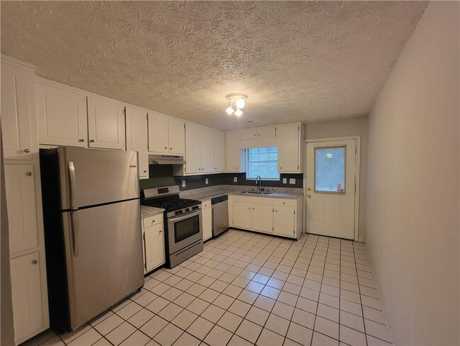 Photo - 6286 Love St