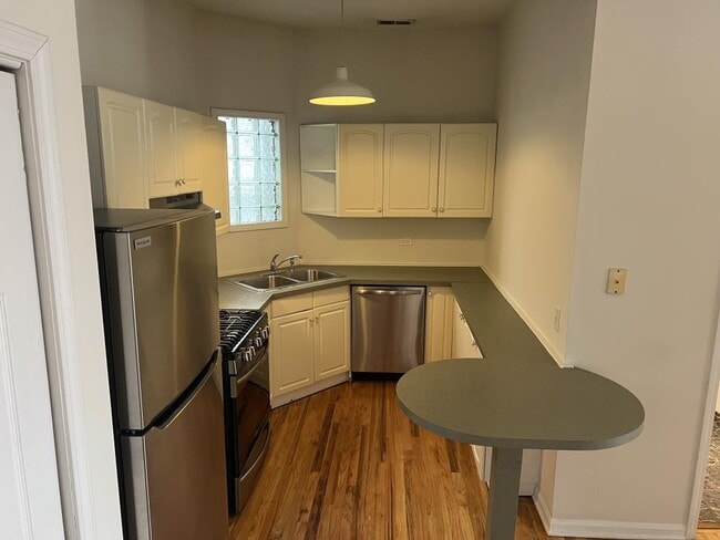 3 bedroom in Chicago IL 60622 - 3 bedroom in Chicago IL 60622 Condo Unit 3