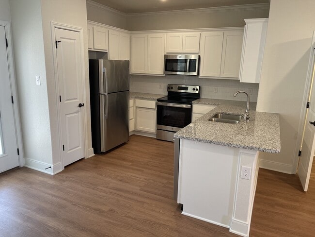 Photo - 10310 Candlewood Wy Unit 101