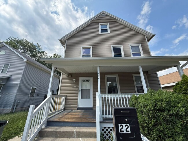 Building Photo - 22 Burr St