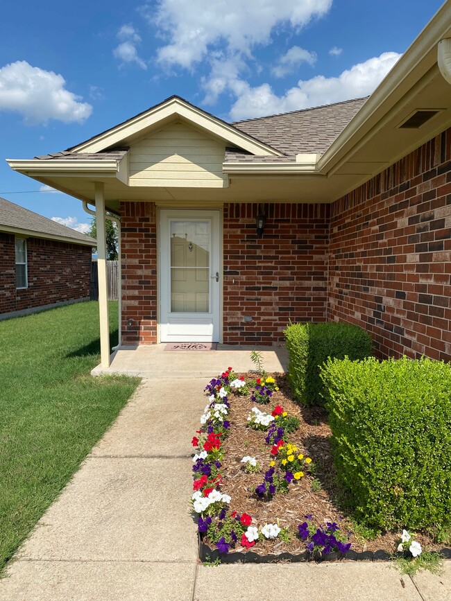 Photo - 3610 Ellis Ave