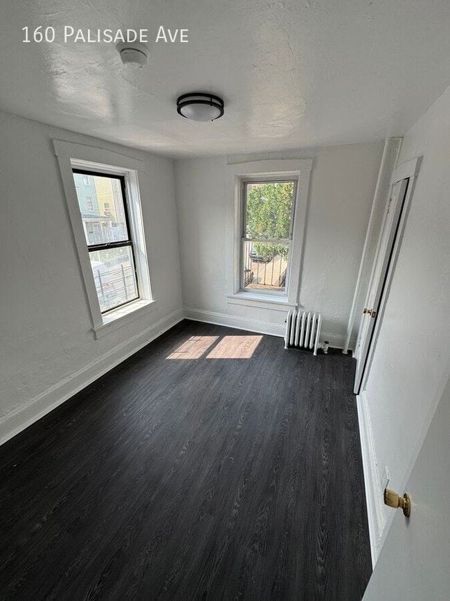 Building Photo - 160 Palisade Ave Rental