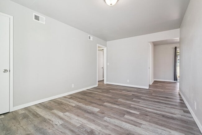 713 NE 79th Pl