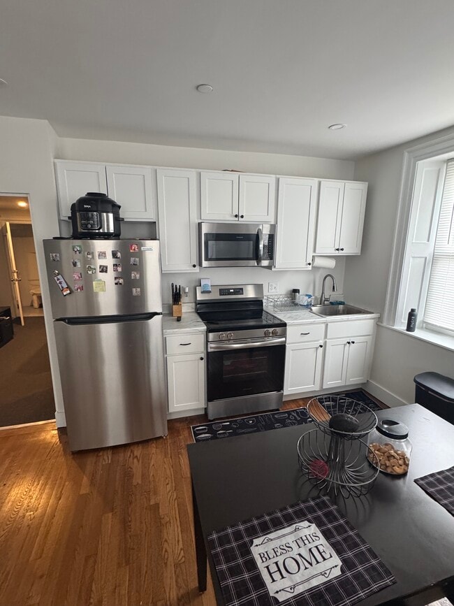 Building Photo - 16 Washington St Unit 2