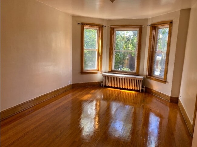 Photo - 5939 S Maplewood Ave Unit 2