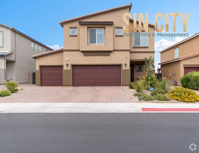 Building Photo - "Spacious 4-Bedroom Oasis with 2.5 Baths i... Rental