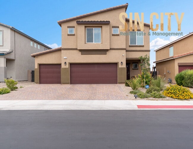 Building Photo - "Spacious 4-Bedroom Oasis with 2.5 Baths i... Rental