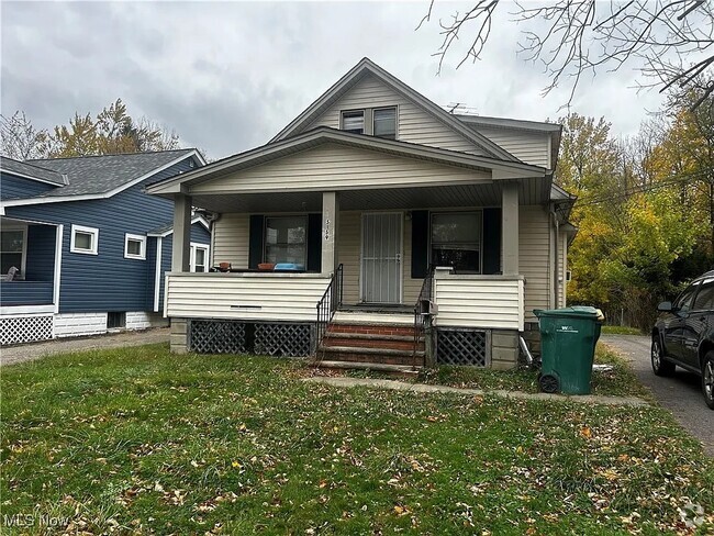 Building Photo - 5159 Charles St Rental