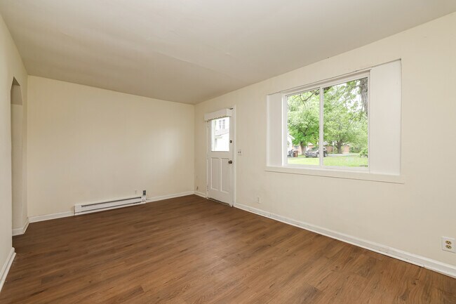 Photo - 132 Burgess Ave