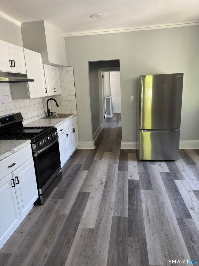 Photo - 67-69-69 Westbourne Pkwy Unit 3