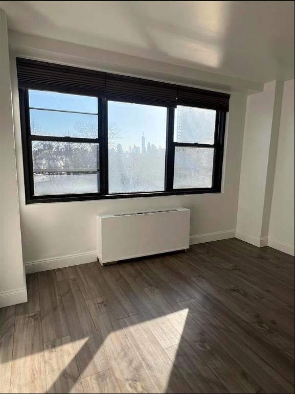 Building Photo - 201 St Pauls Ave Unit 4V