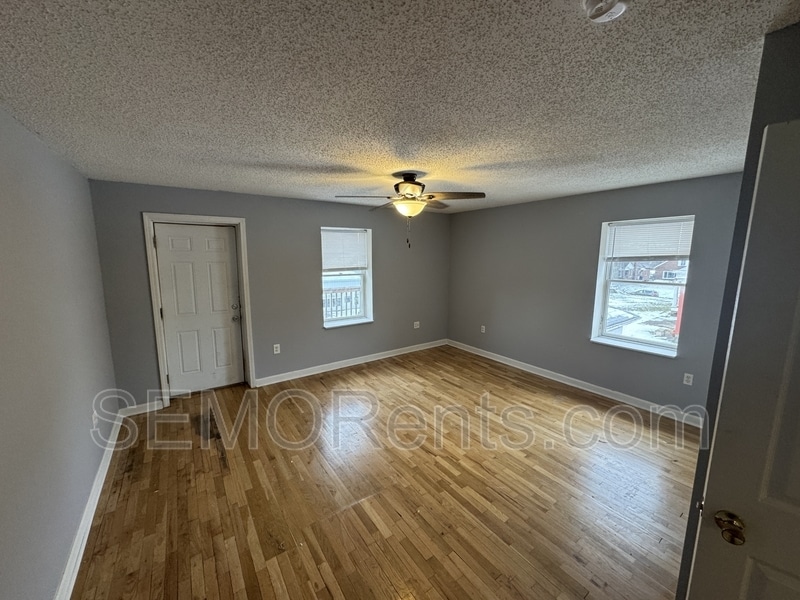 Photo - 502 N Hope St Rental