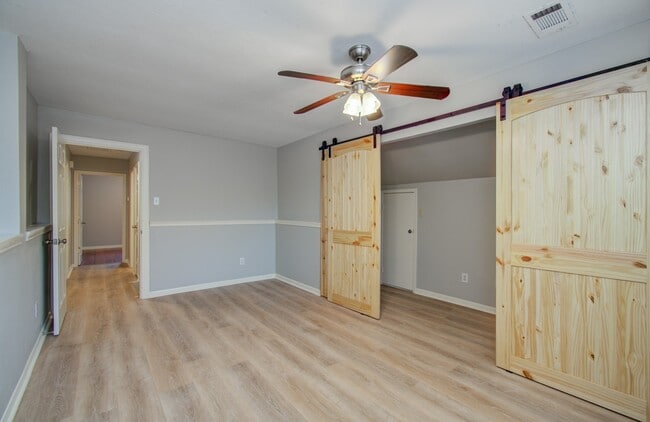 Building Photo - 14003 Cypress Falls Dr