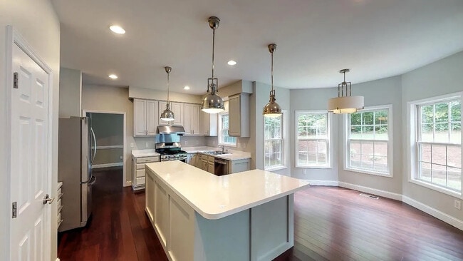 Photo - Room in House on New Parkside Dr