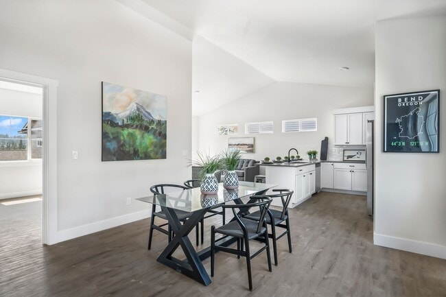 Photo - New 2 Bed/1 Bath Duplex Apartment with Two...