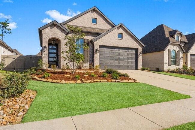 Photo - 15823 Bird of Paradise Dr House