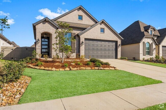 Building Photo - 15823 Bird of Paradise Dr Rental