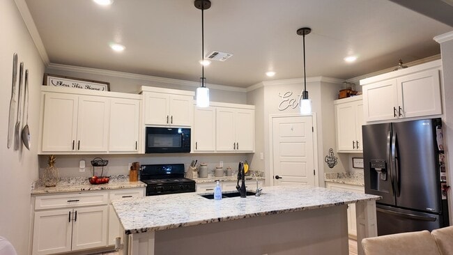 Photo - 5704 Winchester Ave