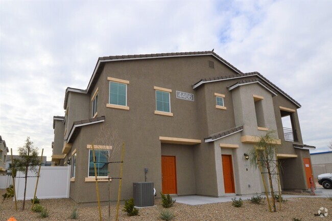 Building Photo - Brand New 3 bedroom townhome