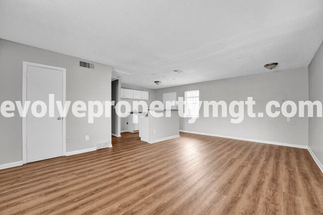 Photo - 4302 Knight Arnold Rd