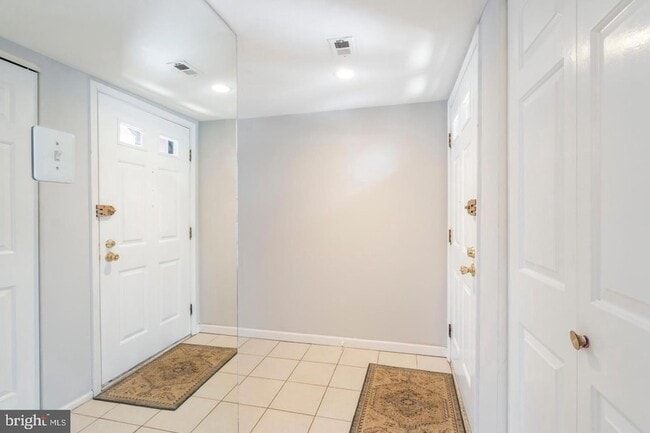 Photo - 1004 Worthington Dr