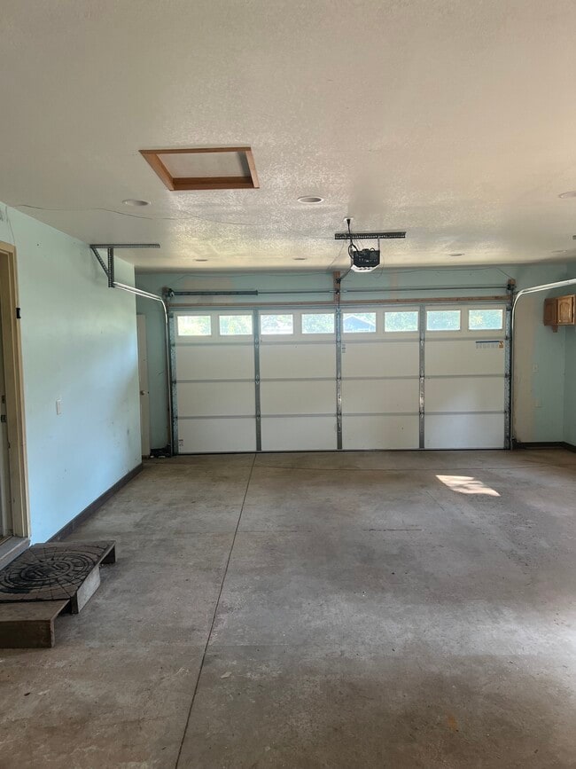 Photo - 2668 20th Ave SW