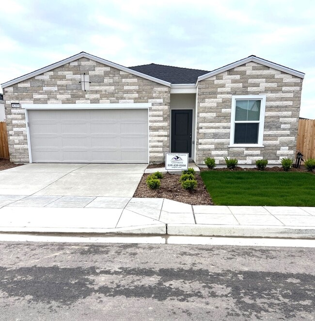 Building Photo - Stunning 3-Bed, 2-Bath Lennar Home in Fresno – Your Dream Home Awaits!