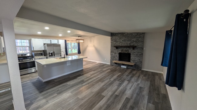 Photo - 6530 Burrows Rd