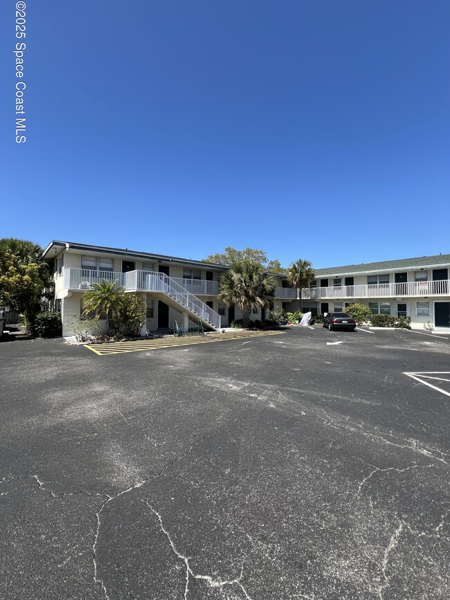 Building Photo - 2170 Knox McRae Dr Unit 23 Rental
