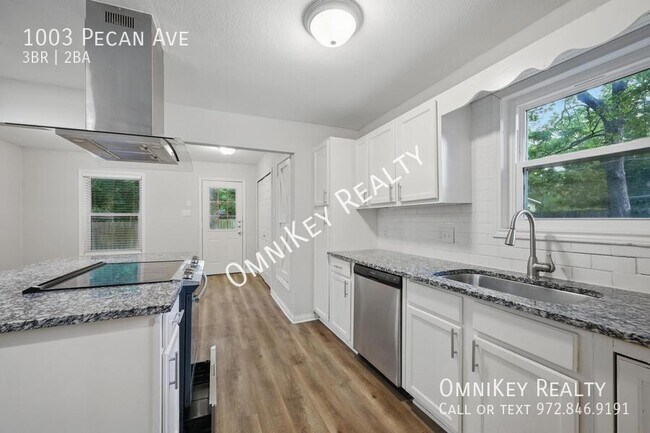 Photo - 1003 Pecan Ave