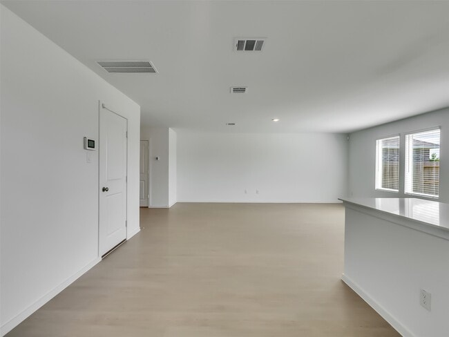 Building Photo - 31404 Pratola Serra Cir