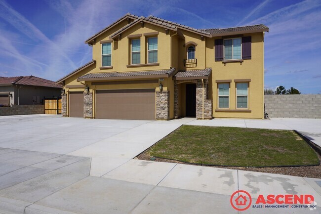 Building Photo - Lovely Home Off of Calloway and Snow!