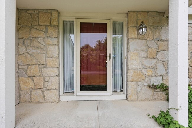 Photo - 205 Brownsfell Dr