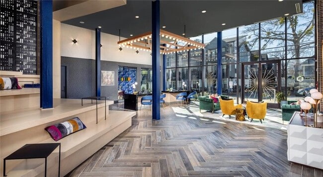 Photo - 105 Rogers St NE Unit S1