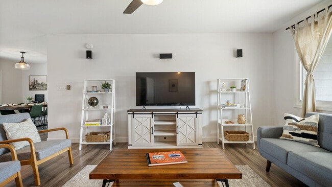 Photo - 8035 E Earll Dr