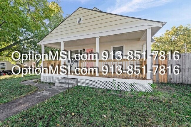 Building Photo - Newly Remodeled 3-Bedroom Home in Kansas C...