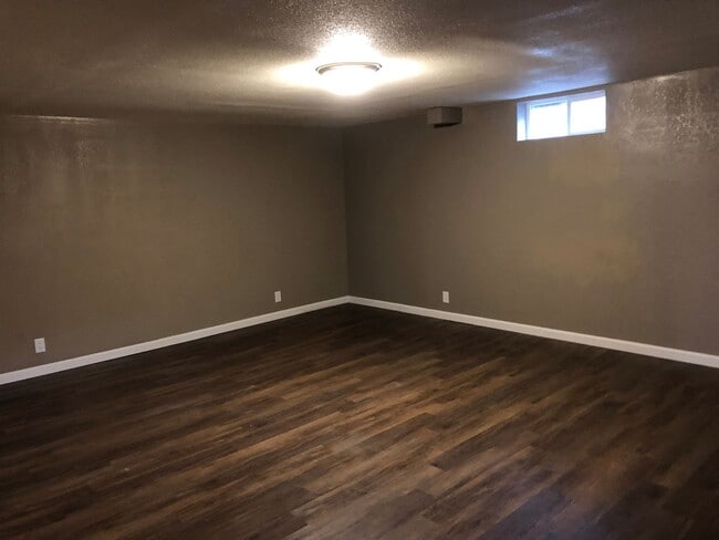 Building Photo - Spacious 3-Bedroom in Milan with 1-Car Garage!