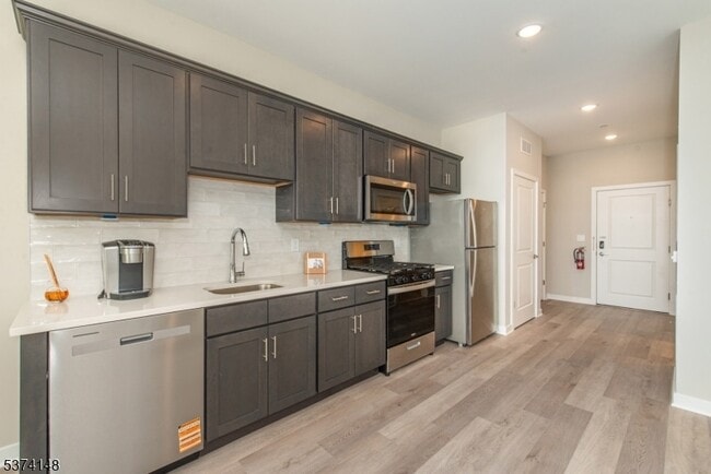 Photo - 10 Kingsbridge Rd