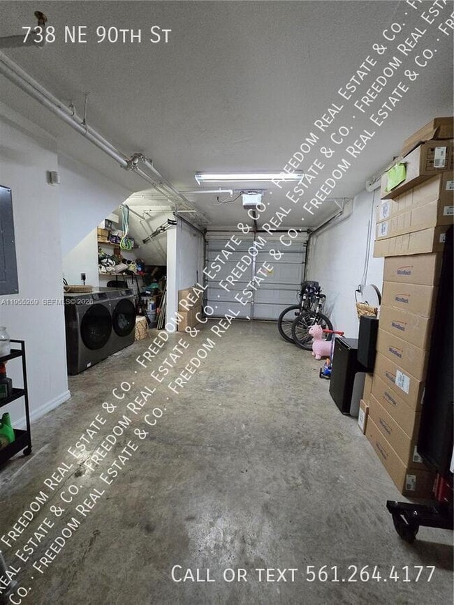 Photo - 738 NE 90th St