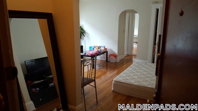 Photo - 349 Pleasant St Unit B1-7