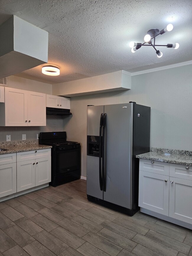 Photo - 306 North St Unit 32