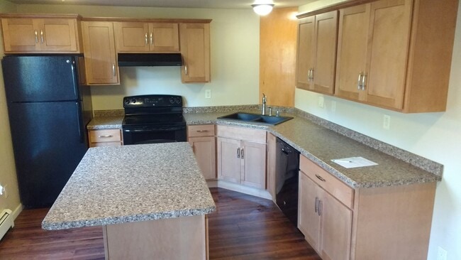 Building Photo - 1027 Riverside Dr Unit B