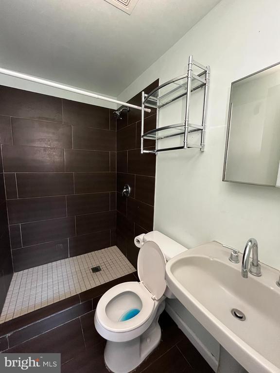 Photo - 425 N 41st St Unit 2ND FL FRONT